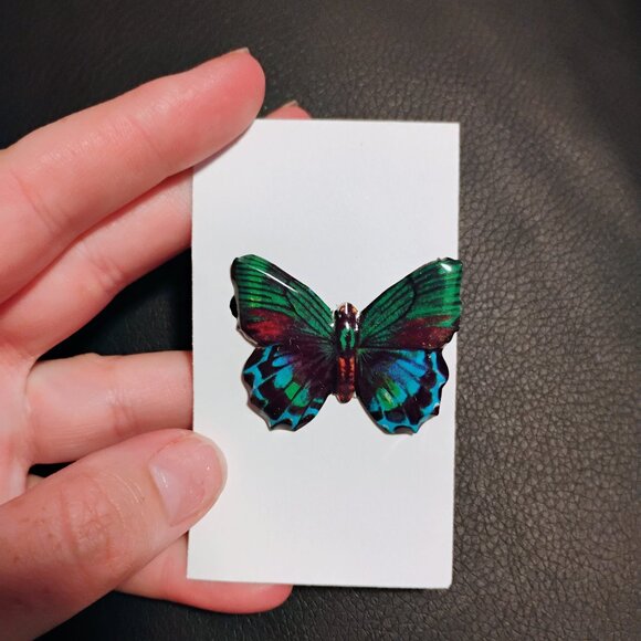 Colorful Butterfly brooch - Picture 1 of 3